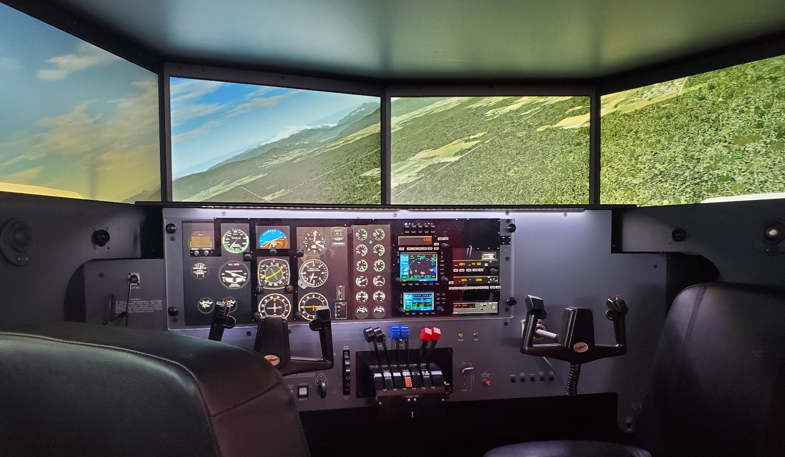 services-and-training-redbird-flight-simulations